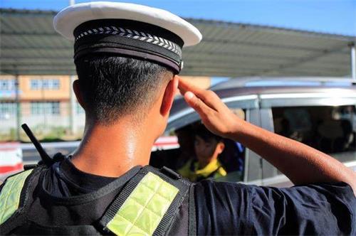 ��������ɐ�(��i)�����񾯲������ゃ�¾���